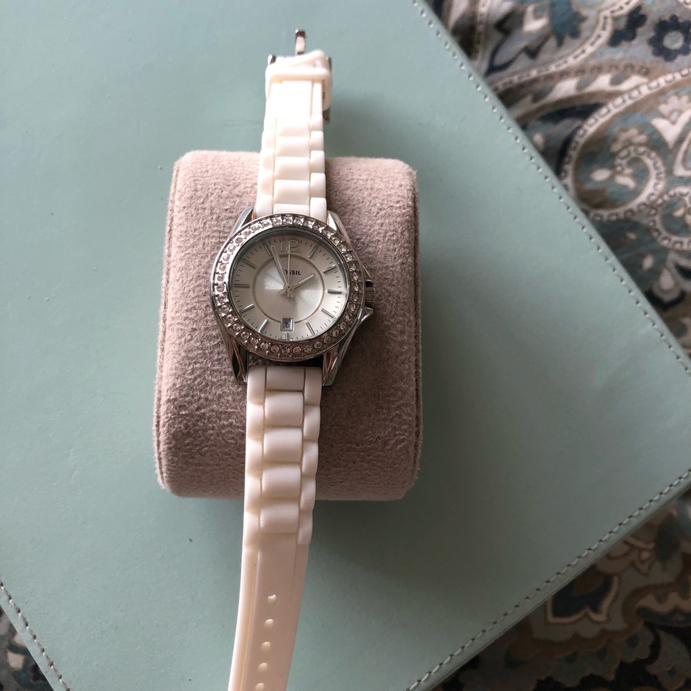 Fossil watch with white silicone band, looks new
